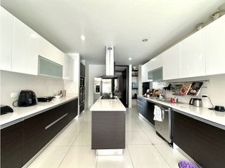 Foto 11 de VENTA APTO GRATAMIRA, 270 MTS + 60 MTS TERRAZAS