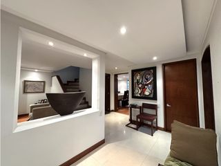 Foto 2 de VENTA CASA EN CONJUNTO, LA CALLEJA ALTA, 300 MTS, 4 HAB, 4 PARQ