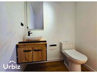 Foto 6 de Venta / Arriendo Oficina Duplex de 292 m² en North Point