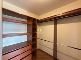Foto 13 de SE VENDE APARTAMENTO EN GRAN GRANADA