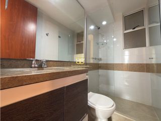Foto 10 de SE VENDE APARTAMENTO EN GRAN GRANADA