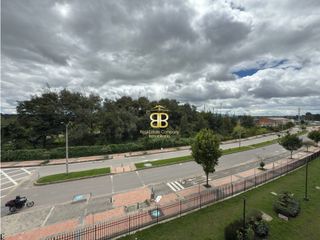 Foto 8 de SE VENDE APARTAMENTO EN GRAN GRANADA