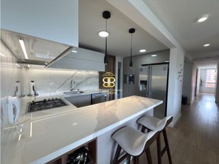 Foto 2 de SE VENDE APARTAMENTO EN GRAN GRANADA
