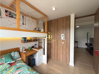 Foto 11 de SE VENDE APARTAMENTO EN GRAN GRANADA