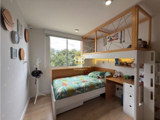 Foto 10 de SE VENDE APARTAMENTO EN GRAN GRANADA