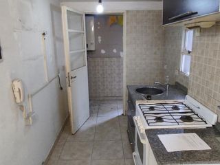 Foto 5 de DEPARTAMENTO 3 AMBIENTES CON COCHERAFRENTE A LA ESTACION