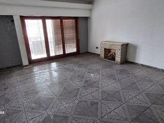 Foto 10 de Casa PH en alquiler en Wilde