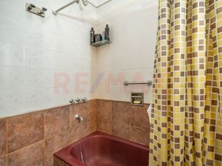 Foto 14 de VENTA CASA 5 AMB PATIO QUINCHO COCHERA VERSALLES