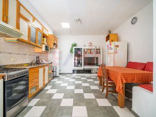 Foto 2 de VENTA CASA 5 AMB PATIO QUINCHO COCHERA VERSALLES
