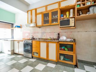 Foto 4 de VENTA CASA 5 AMB PATIO QUINCHO COCHERA VERSALLES
