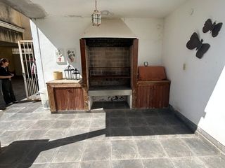Foto 27 de VENTA DE IMPORTANTE CASA EN PLENO CENTRO
