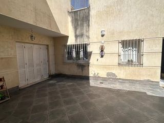 Foto 25 de VENTA DE IMPORTANTE CASA EN PLENO CENTRO
