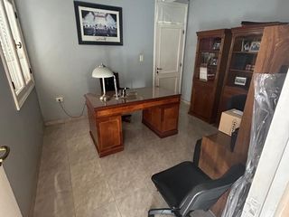 Foto 18 de VENTA DE IMPORTANTE CASA EN PLENO CENTRO