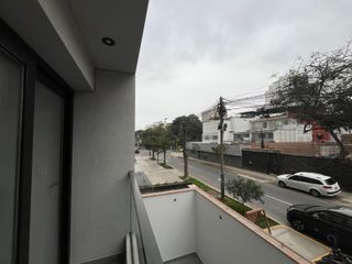 Foto 16 de SE ALQUILA DEPARTAMENTO DE ESRENO SIN MUEBLES EN LINCE