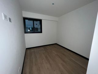 Foto 4 de SE ALQUILA DEPARTAMENTO DE ESRENO SIN MUEBLES EN LINCE