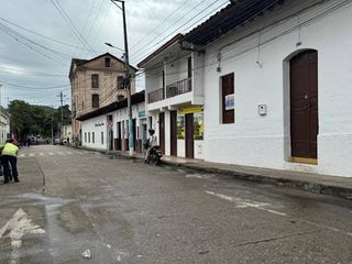 Foto 2 de ARRIENDO de LOCALES en GARZON