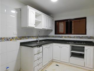 Foto 3 de SE VENDE APARTAMENTO EN EL SECTOR DE PARAISO, PRIMER PISO.