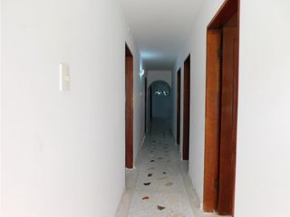Foto 5 de SE VENDE APARTAMENTO EN EL SECTOR DE PARAISO, PRIMER PISO.