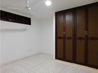 Foto 6 de SE VENDE APARTAMENTO EN EL SECTOR DE PARAISO, PRIMER PISO.