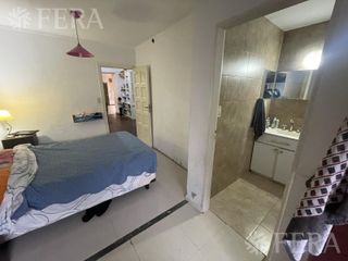 Foto 9 de Venta de PH 4 ambientes con Cochera y jardín en Quilmes