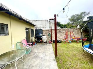 Foto 3 de Venta de PH 4 ambientes con Cochera y jardín en Quilmes