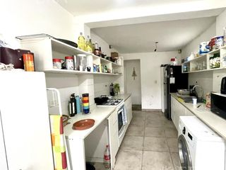 Foto 4 de Venta de PH 4 ambientes con Cochera y jardín en Quilmes