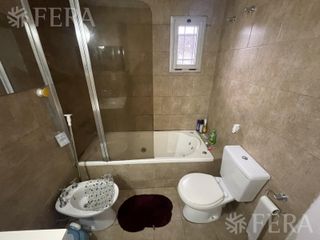 Foto 13 de Venta de PH 4 ambientes con Cochera y jardín en Quilmes