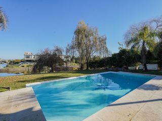 Foto 2 de VENTA CASA AL RIO EN SAN BENITO, VILLANUEVA TIGRE
