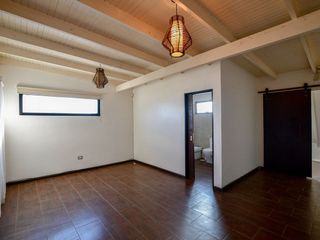 Foto 9 de CASA EN VENTA LA PLATA 3 DORMITORIOS COCHERA
