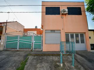 Foto 3 de CASA EN VENTA LA PLATA 3 DORMITORIOS COCHERA