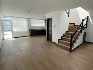 Foto 14 de CASA EN VENTA HUACHI LA JOYA CONJUNTO PREMIUM 4