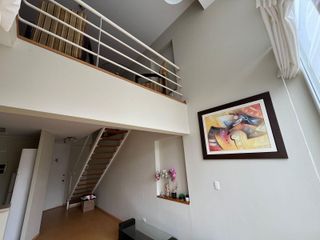 Foto 1 de SE ALQUILA LOFT AMOBLADO A 2 CUADRAS DEL PARQUE KENNEDY, MIRAFLORES