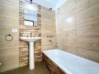 Foto 8 de Venta Departamento de 2 ambientes en Banfield Este.