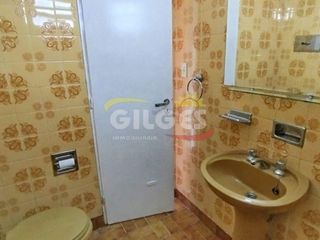 Foto 12 de Venta de Departamento 2 Amb.  en Ramos Mejia Muy Buen Estado Contra frente con Vista a Av. Rivadavia