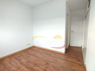 Foto 8 de Venta de Departamento 2 Amb.  en Ramos Mejia Muy Buen Estado Contra frente con Vista a Av. Rivadavia