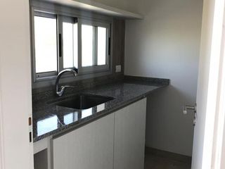 Foto 5 de CASA EN  VENTA AL LAGO EN PUERTOS