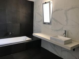 Foto 14 de CASA EN  VENTA AL LAGO EN PUERTOS