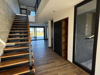 Foto 3 de Casa en alquiler  Barrio El Yacht Nordelta