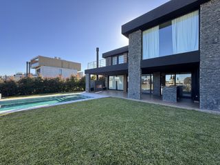 Foto 45 de Casa en alquiler  Barrio El Yacht Nordelta