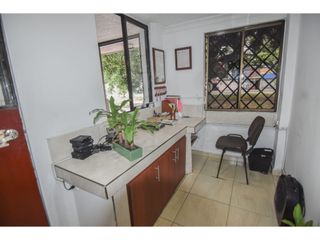 Foto 13 de VENDO EDIFICIO DE APARTA ESTUDIO PRIMERO DE MAYO, CALI  LR