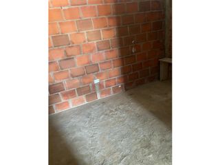 Foto 4 de SE VENDE CASA TERRANOVA 2 PISOS EN OBRA GRIS JAMUNDI EI W9279298