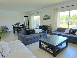 Foto 8 de Casa venta Acacias Puertos del Lago Pileta