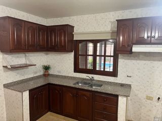 Foto 12 de VENTA DE CASA  BARRIO JURAMENTO