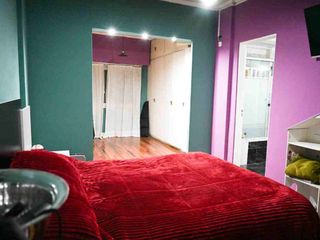 Foto 21 de Venta casa 4 dormitorios  en Versalles, con pileta