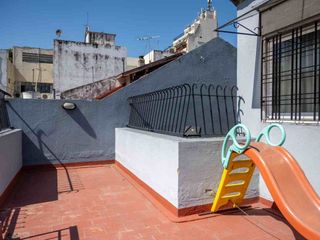 Foto 51 de Venta casa 4 dormitorios  en Versalles, con pileta