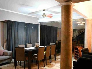 Foto 9 de Venta casa 4 dormitorios  en Versalles, con pileta
