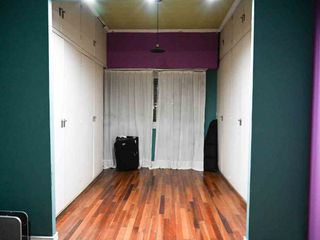 Foto 40 de Venta casa 4 dormitorios  en Versalles, con pileta