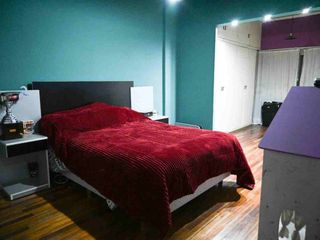 Foto 20 de Venta casa 4 dormitorios  en Versalles, con pileta