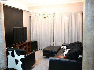 Foto 4 de Venta casa 4 dormitorios  en Versalles, con pileta