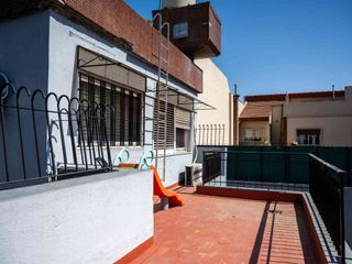 Foto 50 de Venta casa 4 dormitorios  en Versalles, con pileta